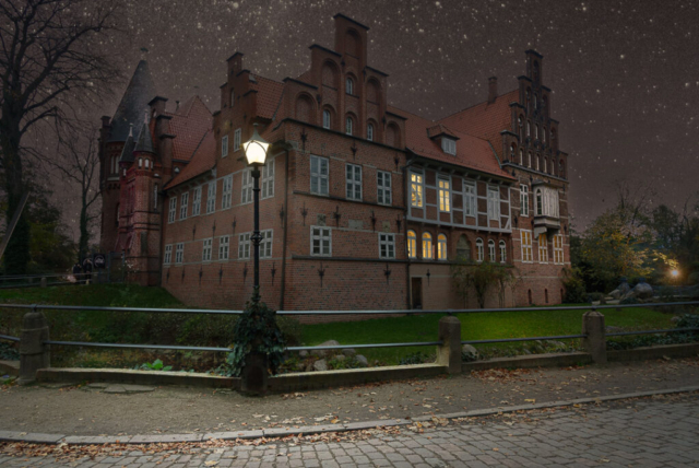 Bergedorfer Schloss bei Nacht