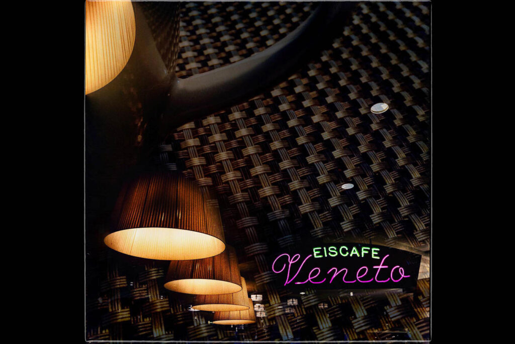 Bildmontage zu einem abstrakten Motiv