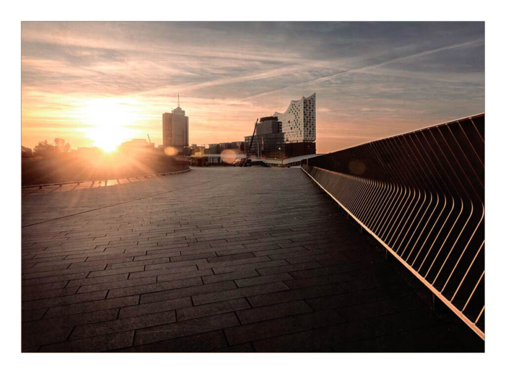 Sonnenaufgang Elbphilharmonie . 2023 Sonnenaufgang Elbphilharmonie . 2023