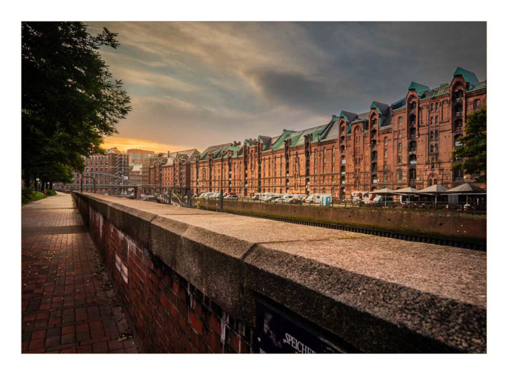Sonnenaufgang Speicherstadt 2 -2023 Sonnenaufgang Speicherstadt 2 -2023
